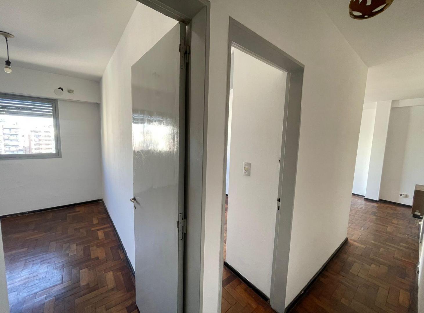 Foto de Alquiler departamento de 3 dormitorios al frente con blacón en Rosario, imagen 4