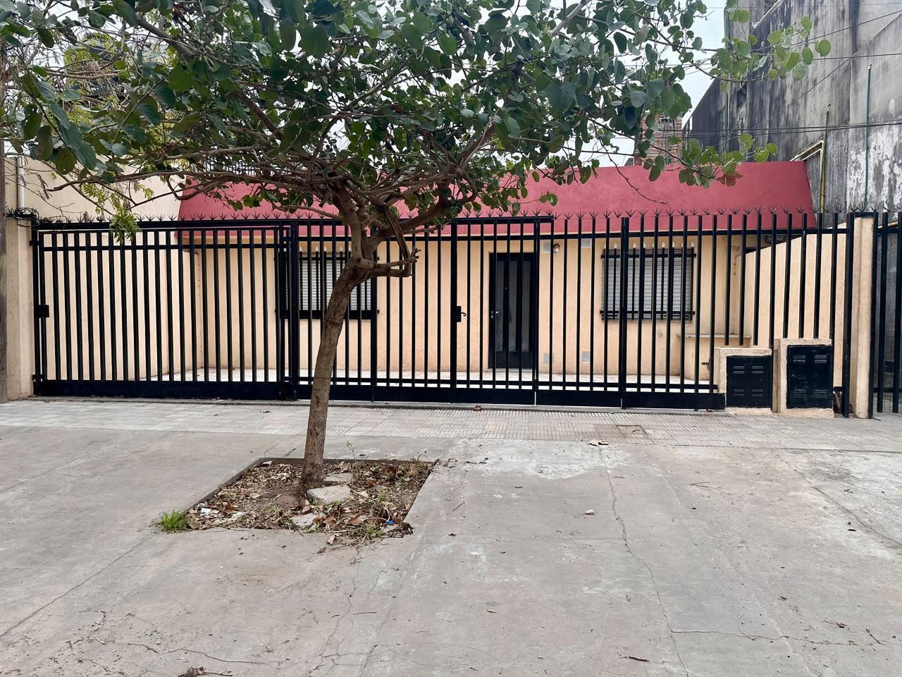 Foto de VENTA Casa oportunidad en Tablada, imagen 1