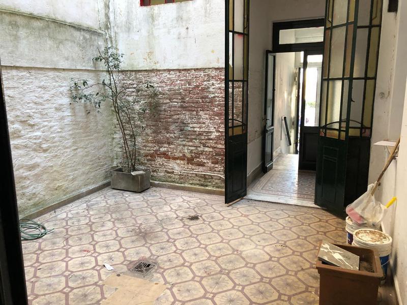 Foto de Local con patio. Mitre y Tucuman, imagen 2