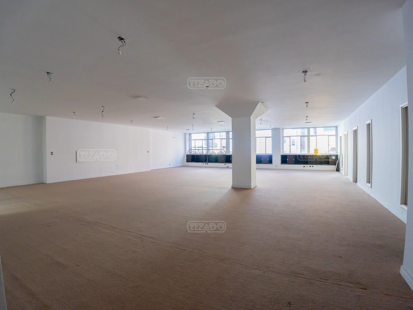 Foto de OFICINA EN VENTA, PLAZA ROMA Posibilidad de financiación, imagen 1