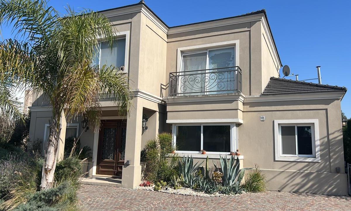 Casa en venta en Barrio Don Joaquin - Canning