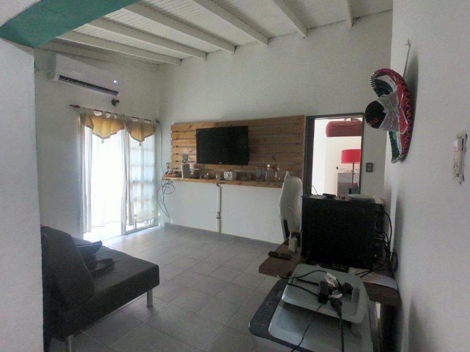 Casa en venta 2 dormitorios - Llavallol