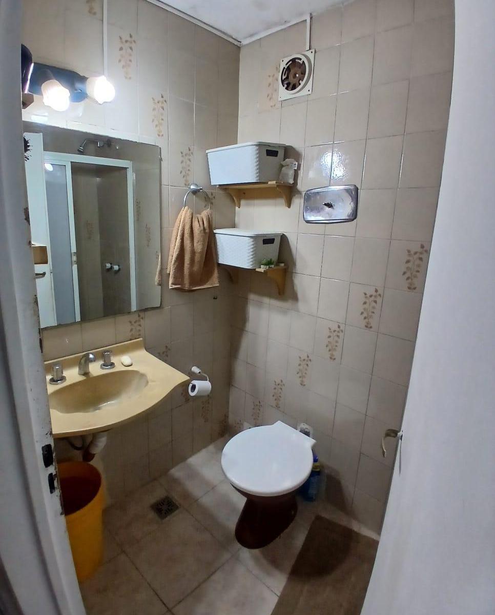 Departamento en venta de 2 dormitorios en Lomas de Zamora