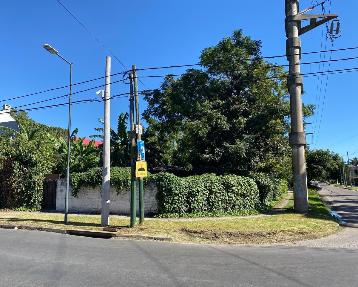 Lotes en Venta Adrogue 2 lotes 10m x 31m. Ideal Inversion