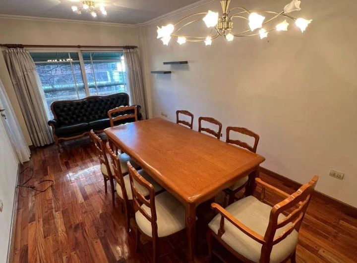 Departamento en alquiler c/ cochera y baulera en Lomas de Zamora 3