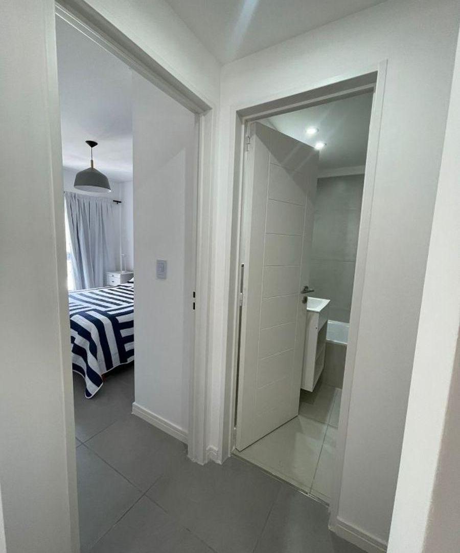 Foto de Departamento en alquiler temporario de 2 ambientes con cochera Lomas de, imagen 1