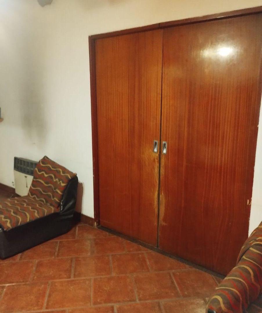 Foto de Chalet en venta c/ cochera en Banfield, imagen 5