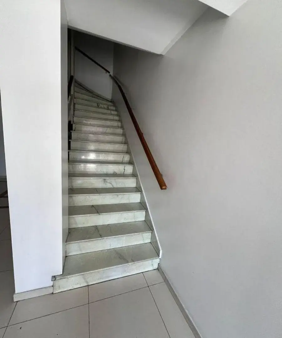 Departamento 3 Amb. en alquiler c/cochera - Lomas de Zamora 3