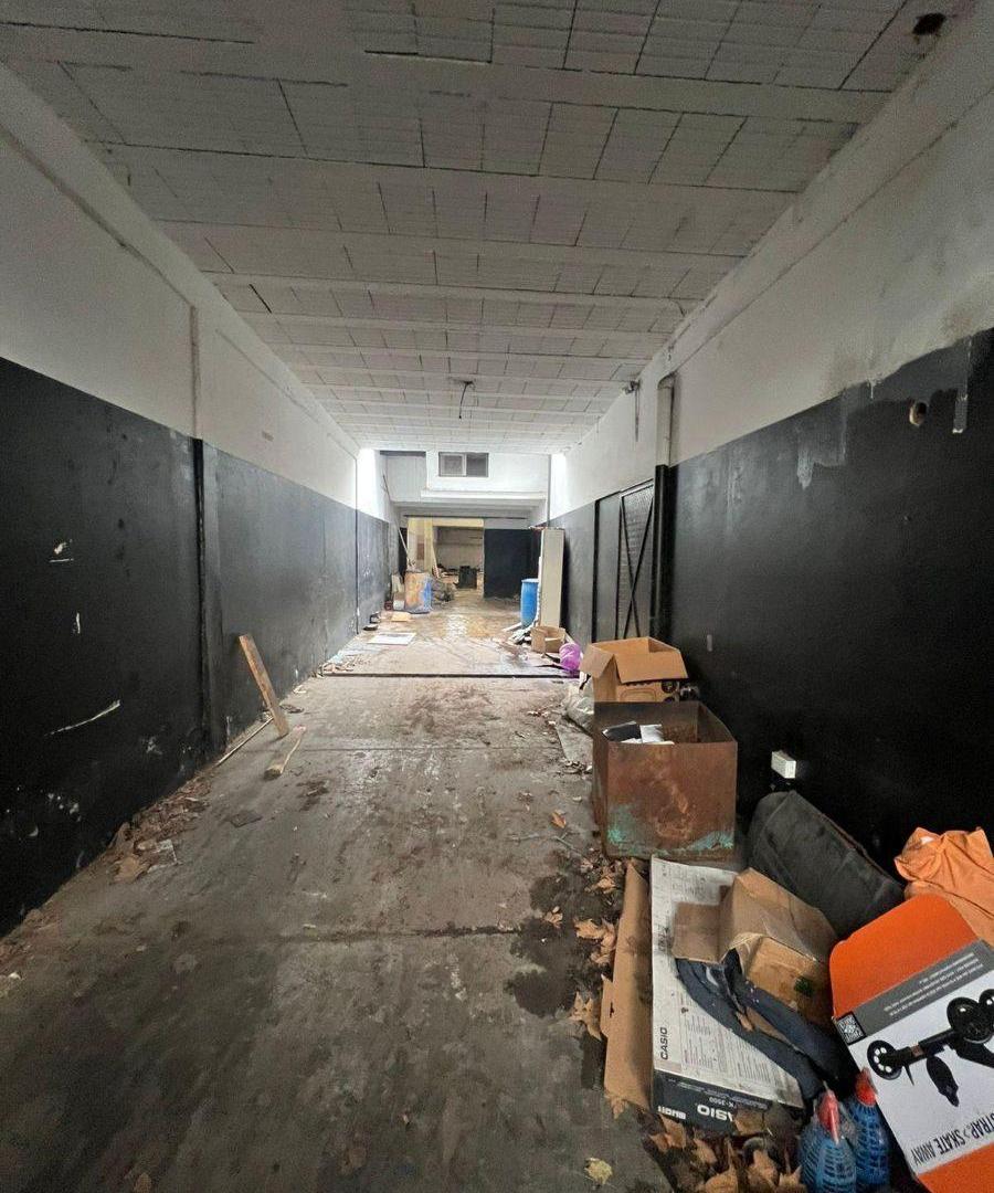 Foto de Galpón Comercial de 283 m² c/ Oficina y Patio - Pergamino 1346, Lanús, imagen 2