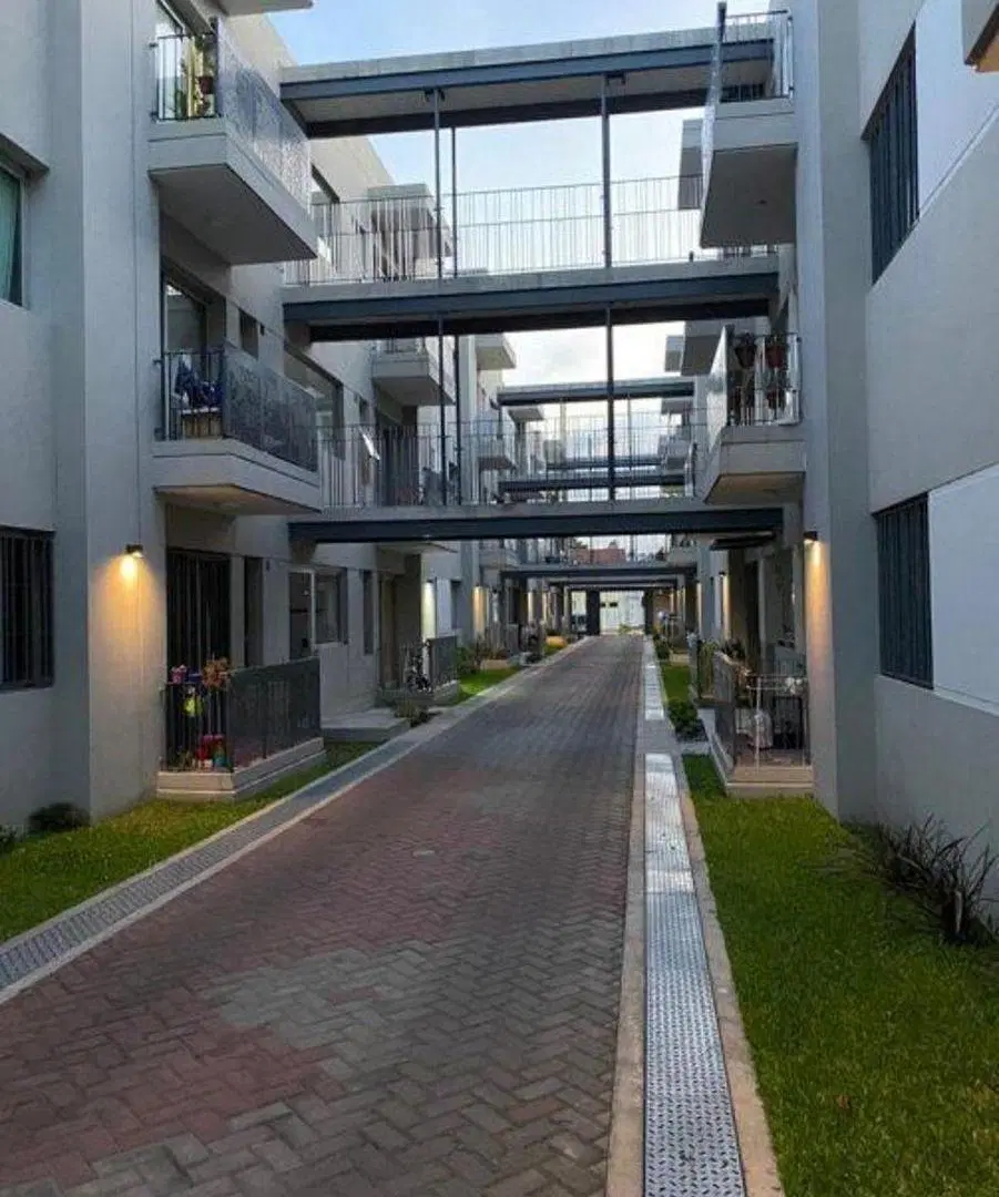 Alquiler Departamento 2 ambientes dentro de complejo en Banfield Este 2