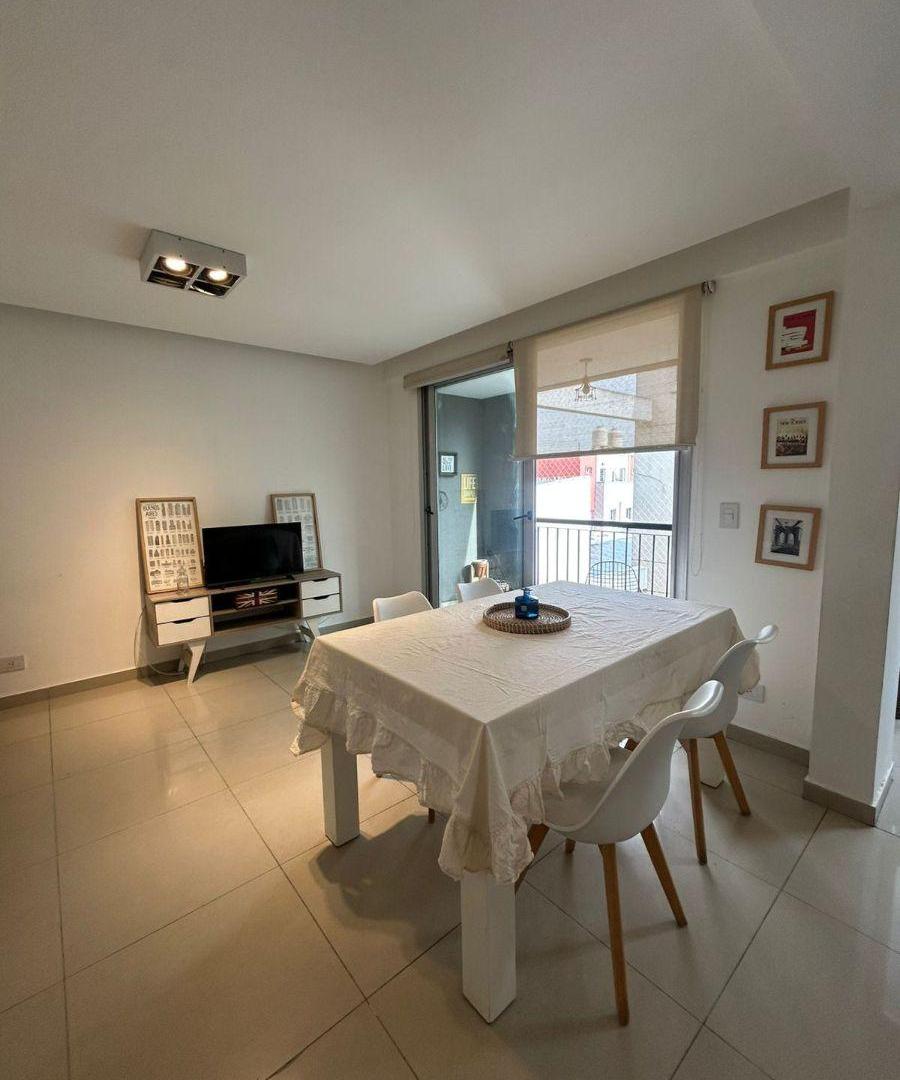 Foto de Venta departamento de 2 dormitorios c/ cochera en Banfield, imagen 4