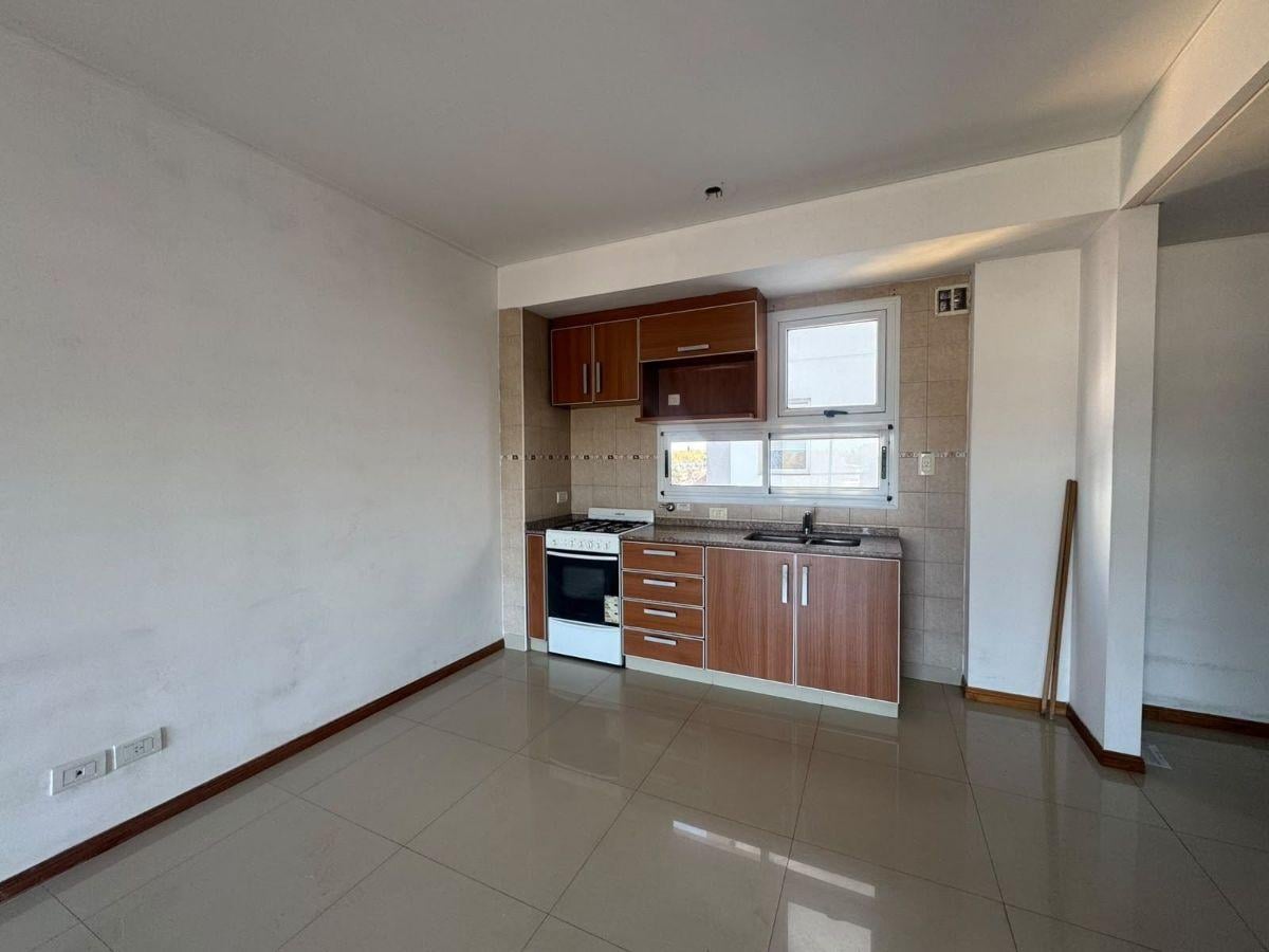 Foto de Departamento en alquiler en Temperley, imagen 1