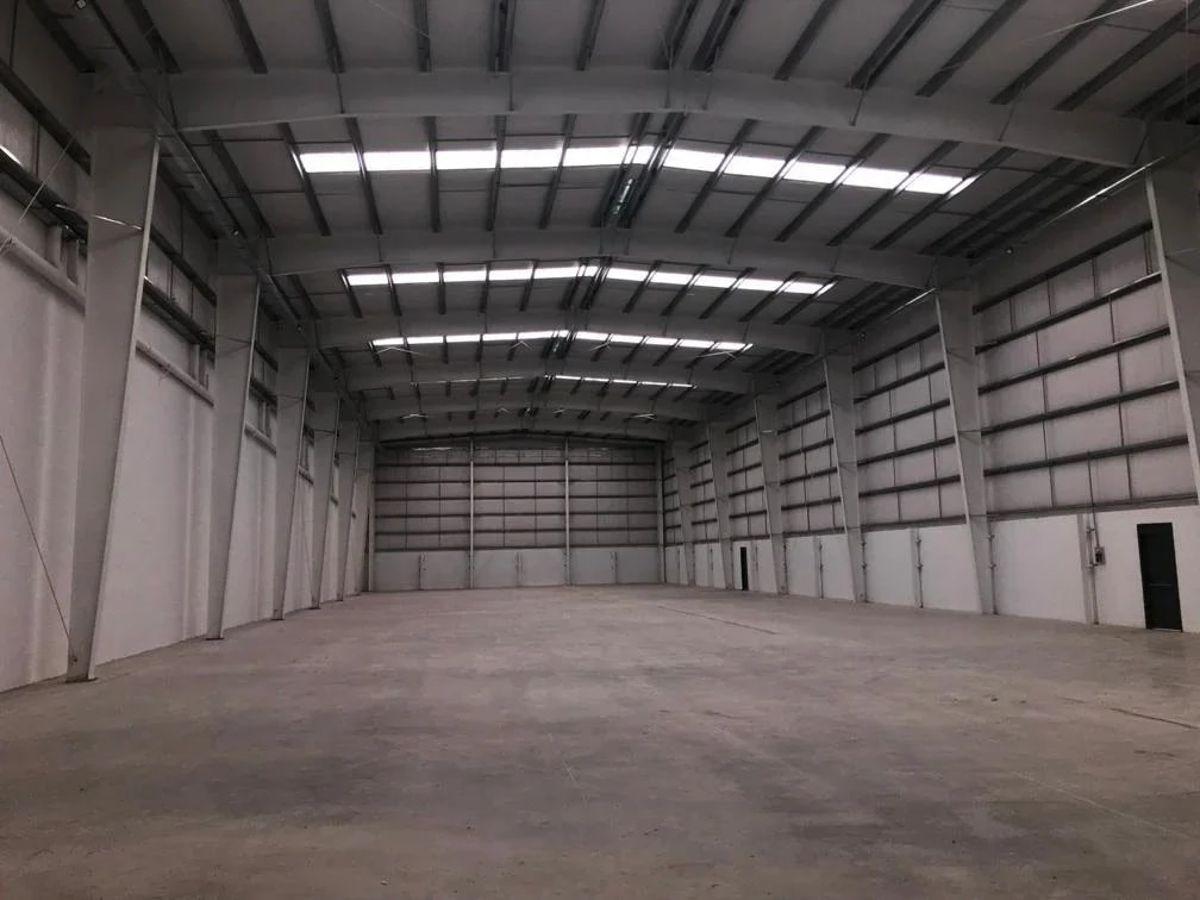 Foto de Galpón en venta de 3470m2 ubicado en Burzaco, imagen 4