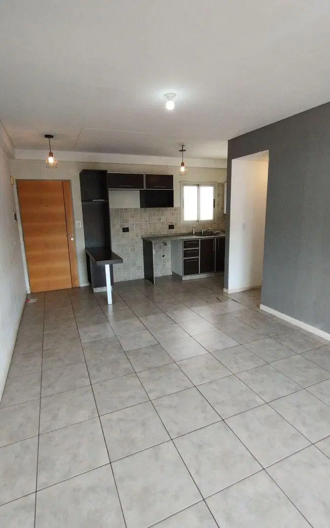 Departamento de 40 m² con 1 habitación en alquiler en Morón 1