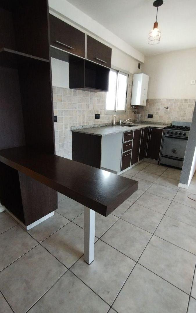 Foto de Departamento de 40 m² con 1 habitación en alquiler en Morón, imagen 5