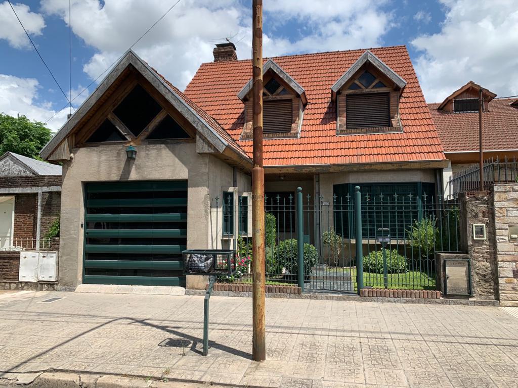 CHALET 208 M2 - 3 DORMITORIOS - ESCRITORIO - 2 BAÑOS