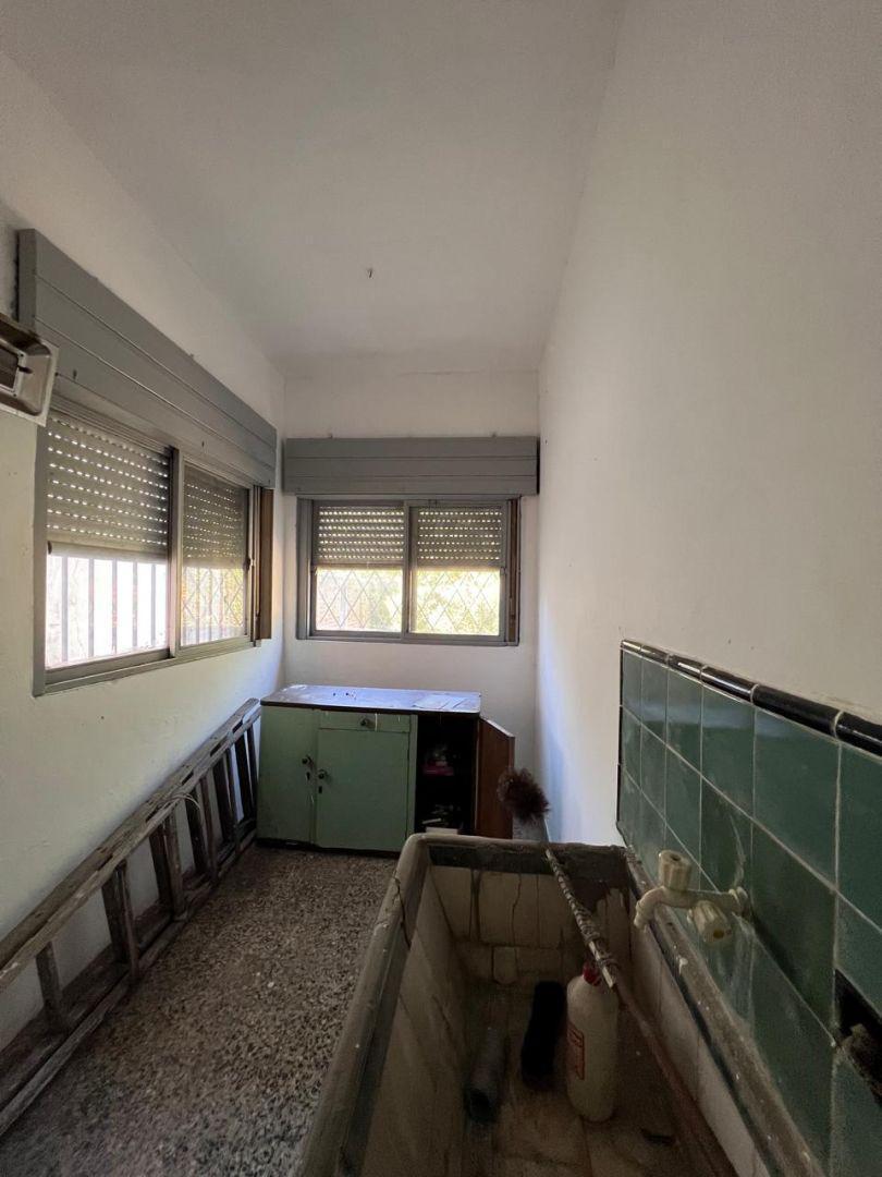 CASA MARTIN CORONADO EN LOTE DE 280 M2 - VENTA INMEDIATA