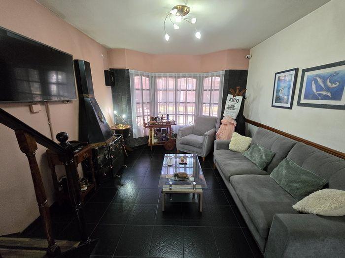 Foto de DUPLEX EN MUY BUEN ESTADO - APTO CREDITO, imagen 4
