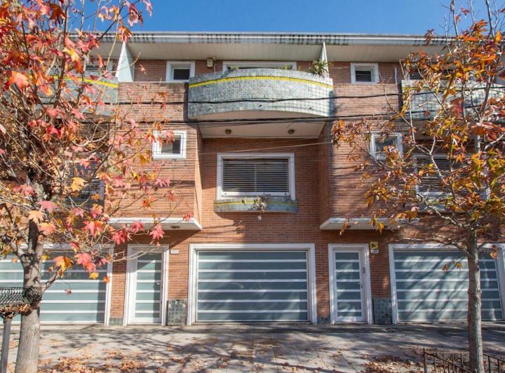 Casa 4 ambientes. | TRIUNVIRATO al 5200