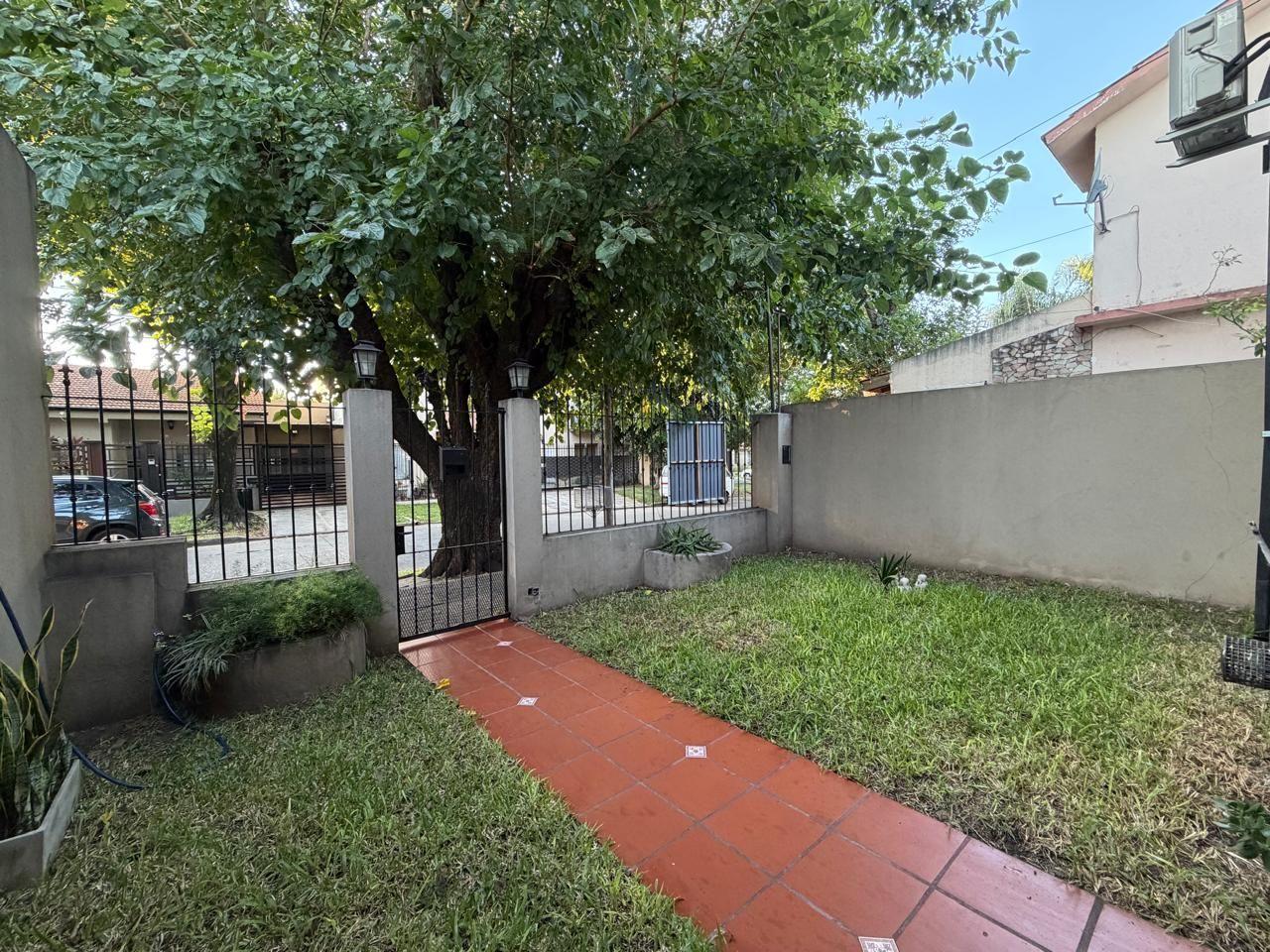 CHALET 10 X 20 MODERNIZADA EN VENTA CIUDAD JARDIN