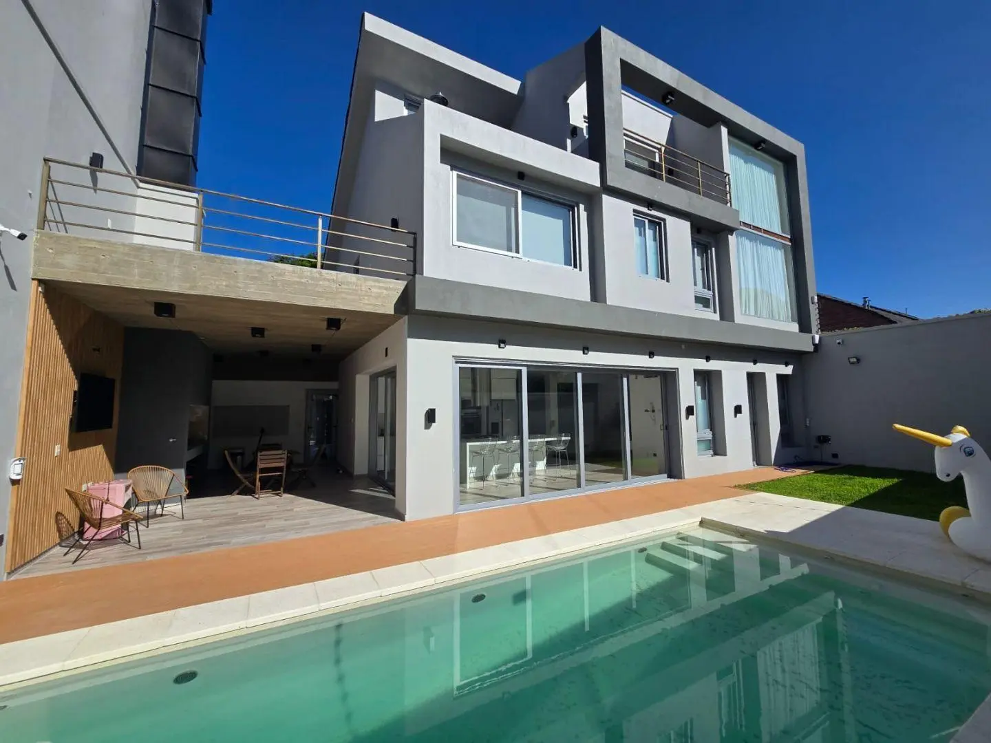 VENTA CHALET CIUDAD JARDIN TODO NUEVO - EXCELENTE UBICACION 5