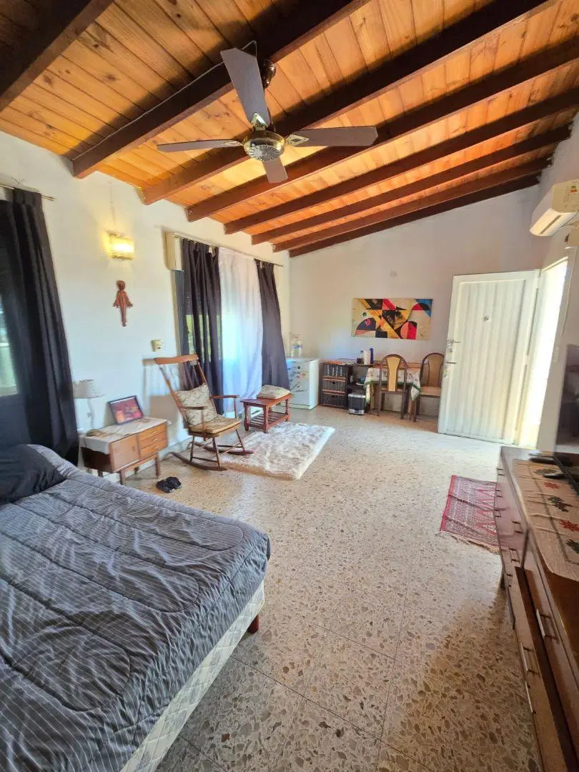 VENTA CASA CIUDAD JARDIN - PB 3 AMB - 1ER PISO TERRAZA Y DORM CON BAÑO 4