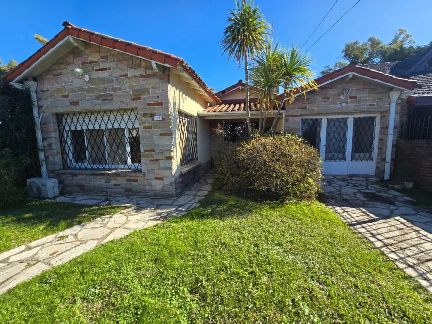 CHALET EN CIUDAD JARDIN LOTE 268 M2 4 AMB APTO CREDITO 3