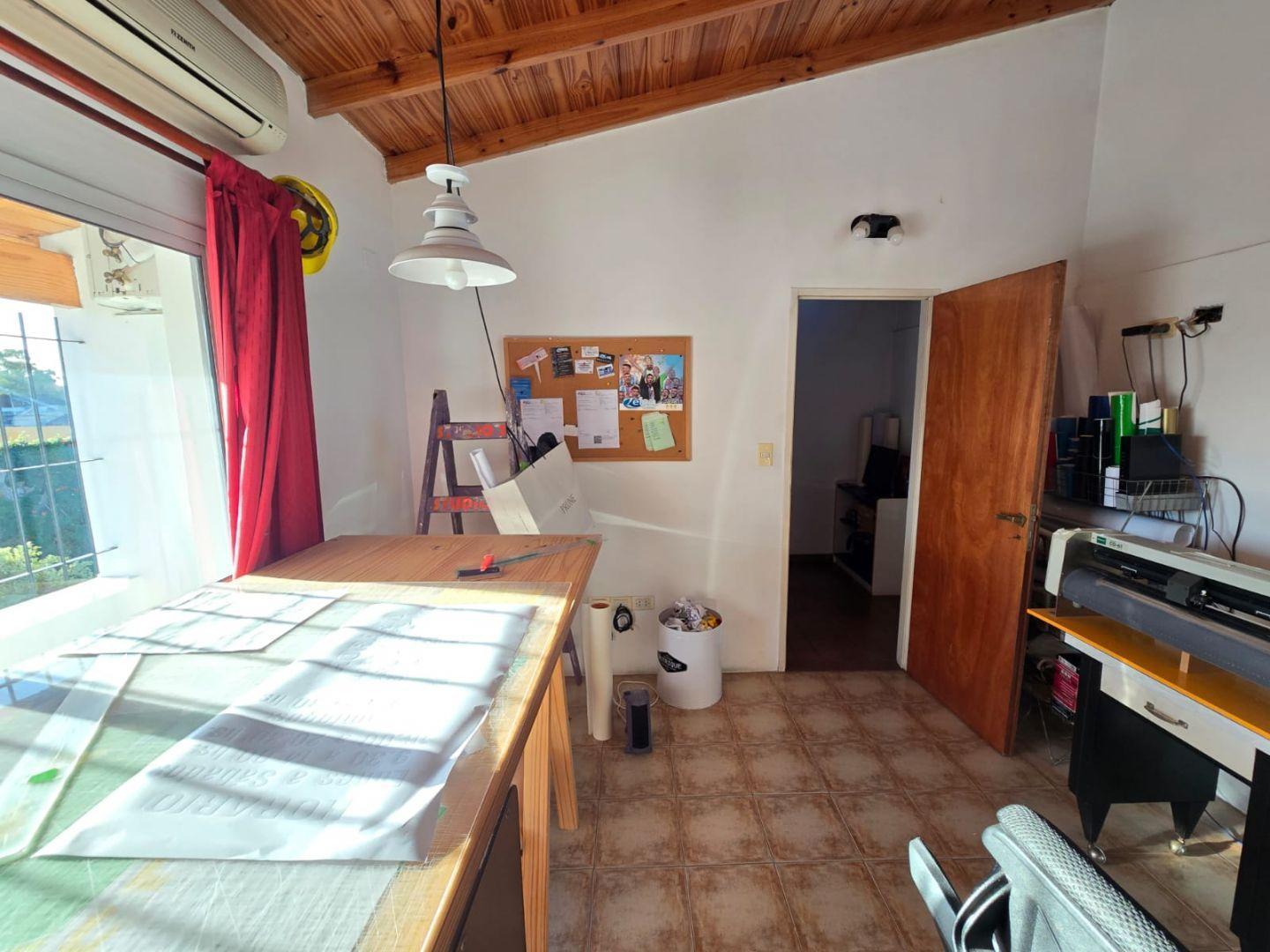 Foto de CHALET 10 X 22 MTS - ACEPTA CASA MENOR VALOR, imagen 5