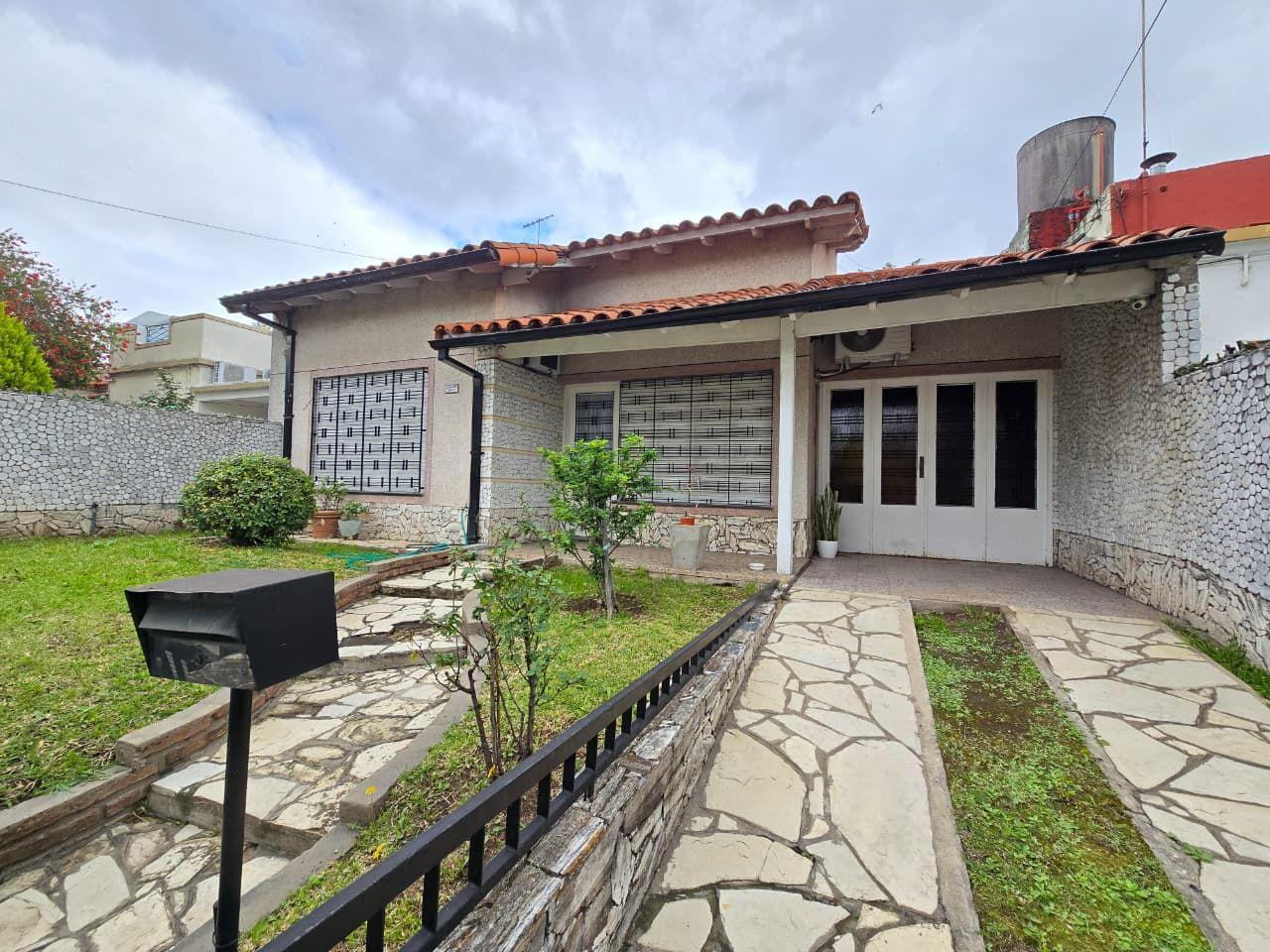 Foto de VENTA CHALET EN PALOMAR - LOTE 305 M2 - VENTA INMEDIATA, imagen 2