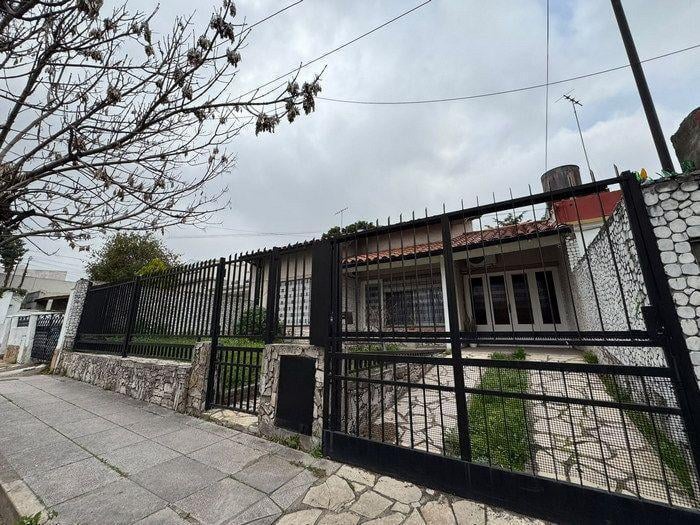 Foto de VENTA CHALET EN PALOMAR - LOTE 305 M2 - VENTA INMEDIATA, imagen 5