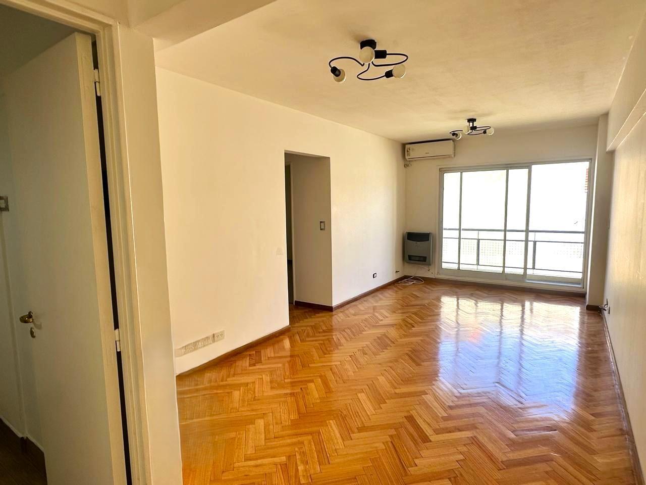 ALQUILER DE HERMOSO Y COMODO DEPTO DE 3 AMBIENTES CON BALCON EN PLENO VILLA CRESPO