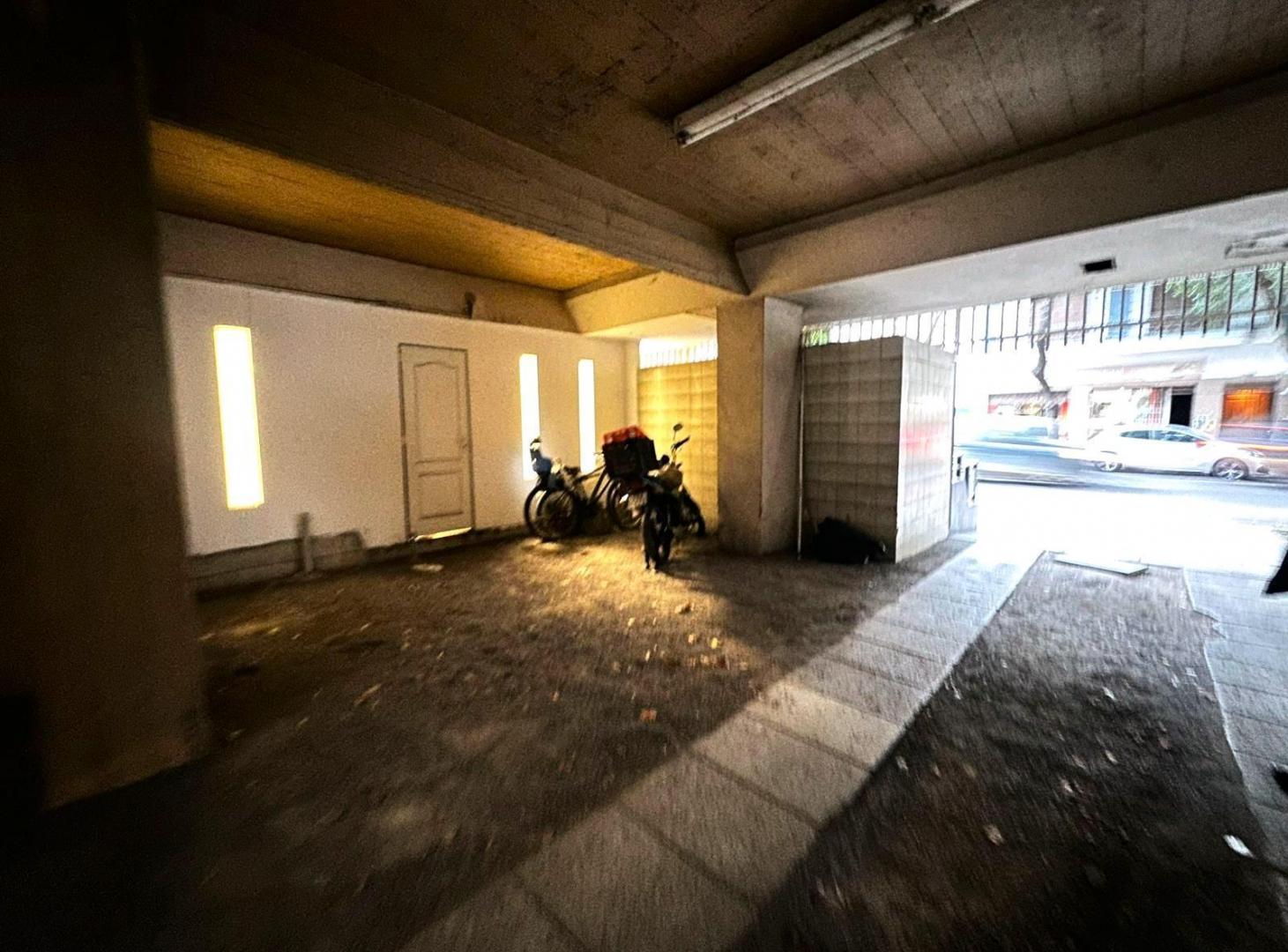 ALQUILER COCHERA EN EDIFICIO EN VILLA CRESPO
