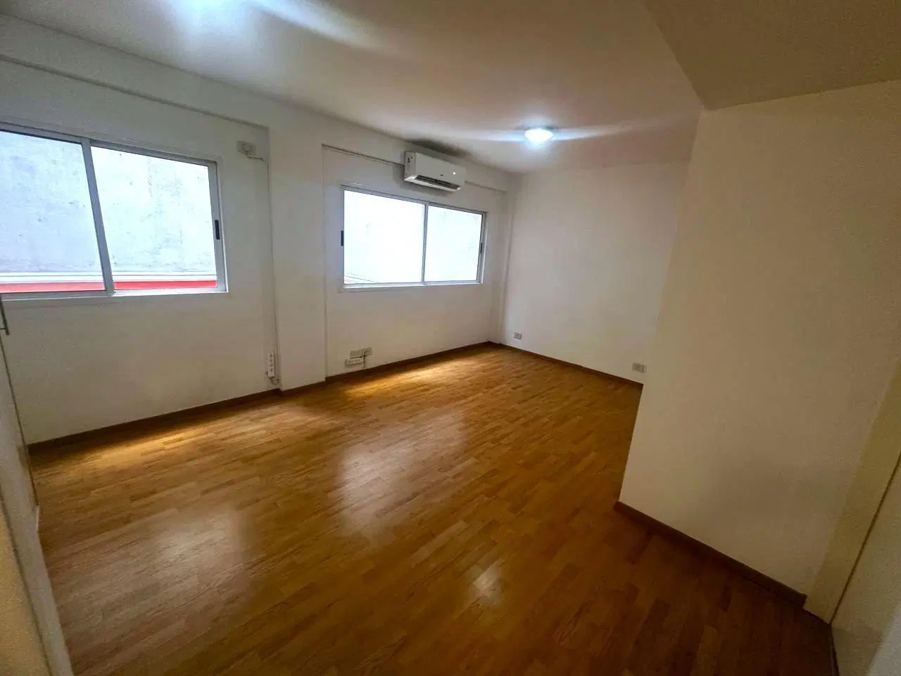 VENTA DEPARTAMENTO TIPO DUPLEX DE DOS AMBIENTES CON GRAN PATIO 5