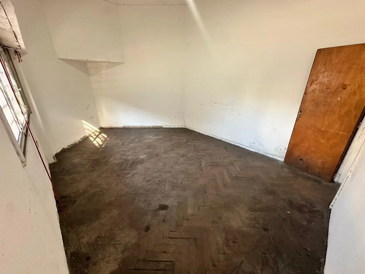 PH DE 3 AMBIENTES CON ESCRITORIO A REFACCIONAR EN ROJAS 1906 ESQUINA JUAN B JUSTO 3