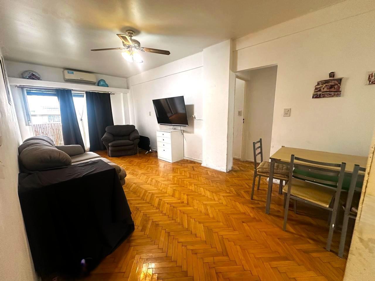 Foto de VENTA DE COMODO DEPARTAMENTO DE 3 AMBIENTES AL FRENTE, imagen 2