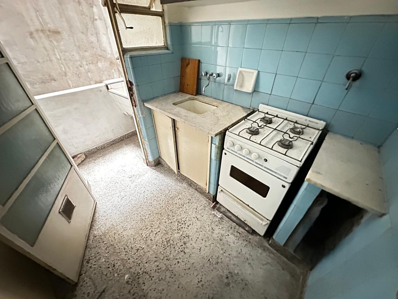 Foto de DEPARTAMENTO DE 2 AMBIENTES LATERAL DE 36 METROS - SAN CRISTOBAL, imagen 2