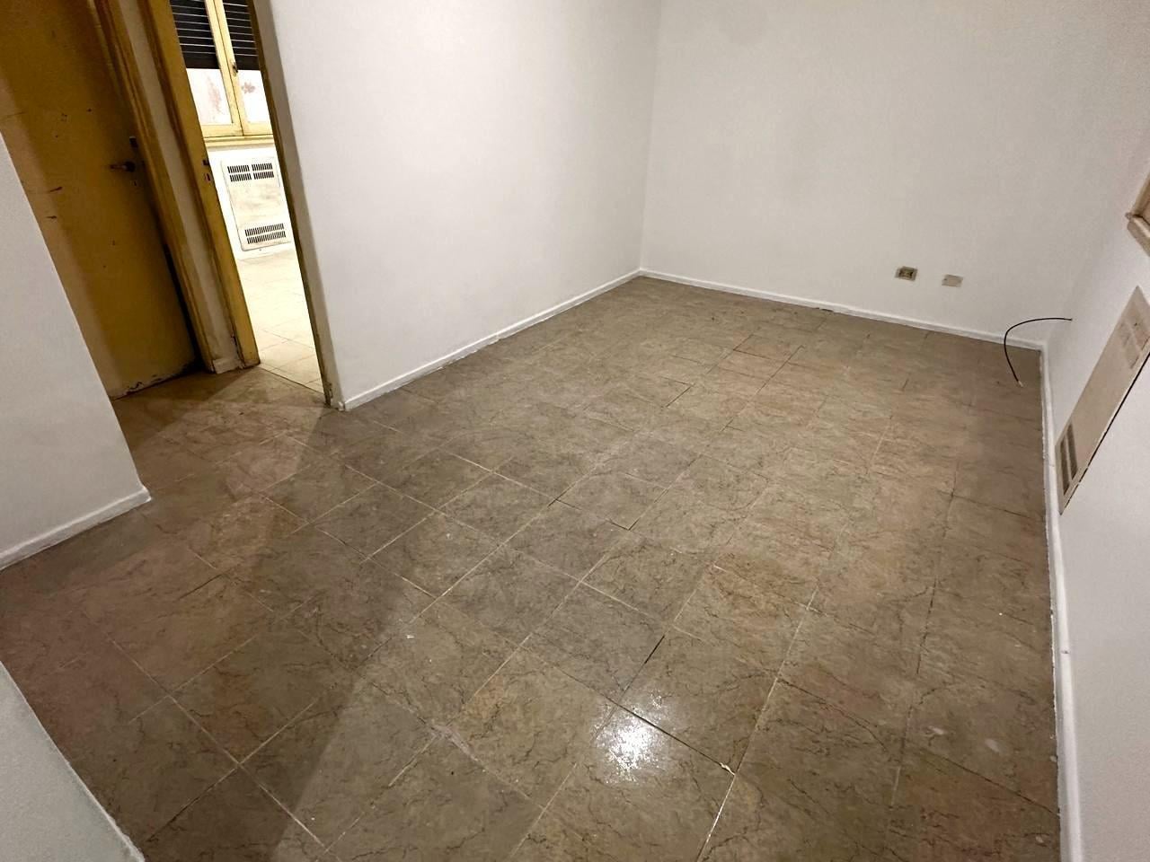 Foto de DEPARTAMENTO DE 2 AMBIENTES LATERAL DE 36 METROS - SAN CRISTOBAL, imagen 3