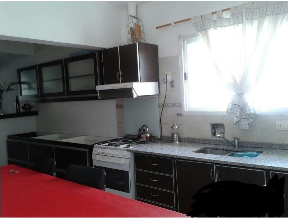 Venta - Casa 3 Dorm., Pileta. a m Costanera, Villa Carlos Paz 5