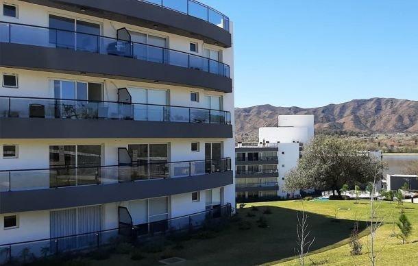 Venetto Village: Tu Nuevo Hogar o Destino Vacacional con Costa Al Lago 2