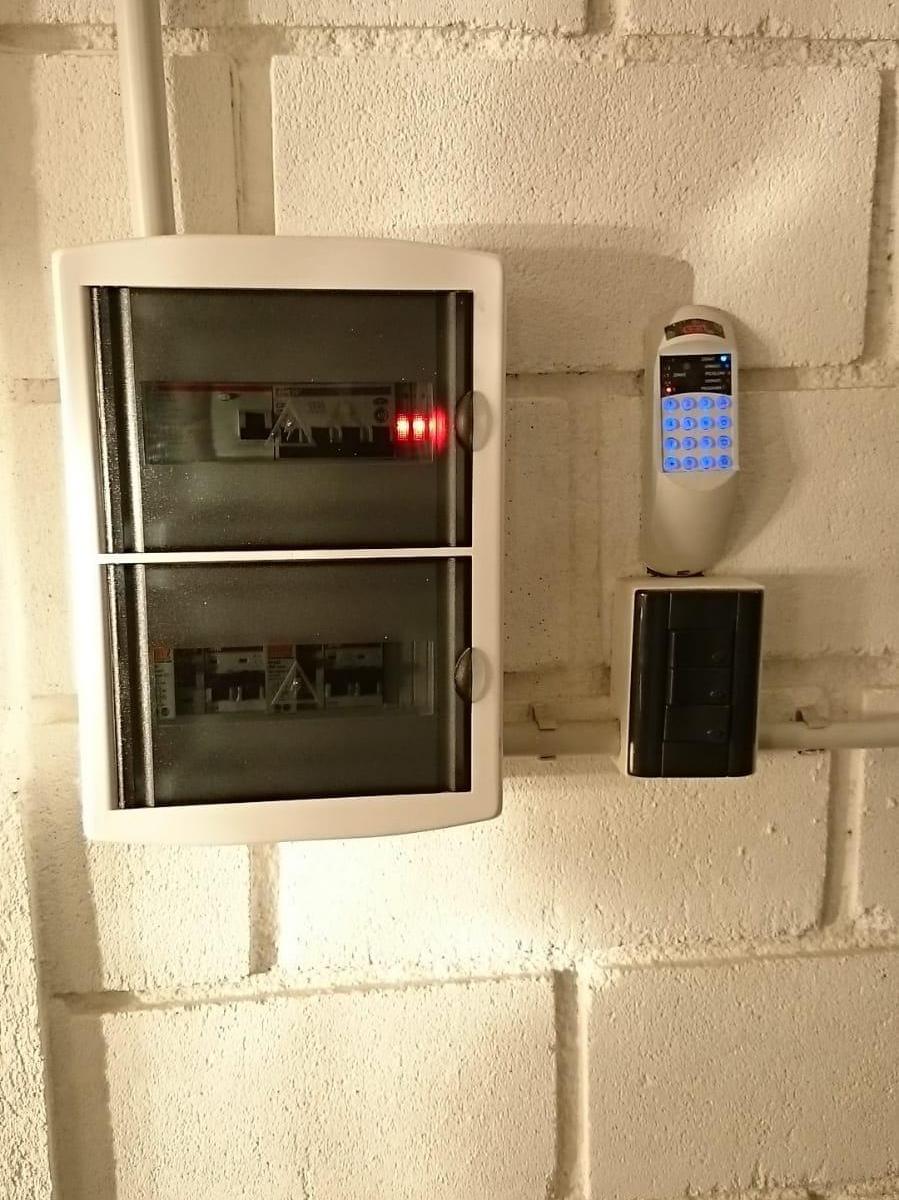 Exclusivo Galpon, con Proyecto Aprobado Para Seguir Ampliando 1