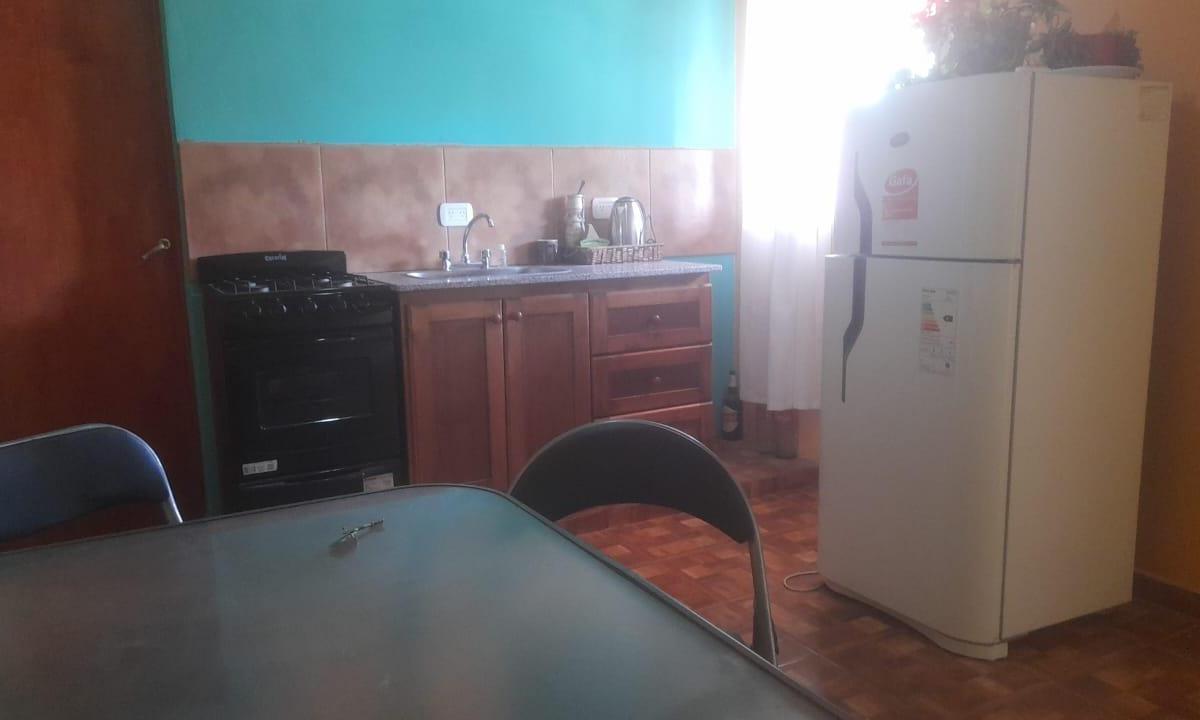 Casa + 2 Departamentos y Pileta - Parque Siquiman 1