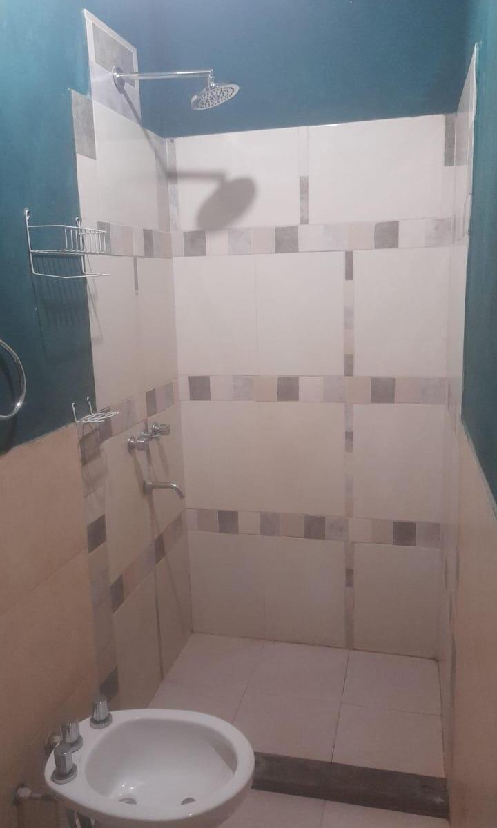 Casa + 2 Departamentos y Pileta - Parque Siquiman 1