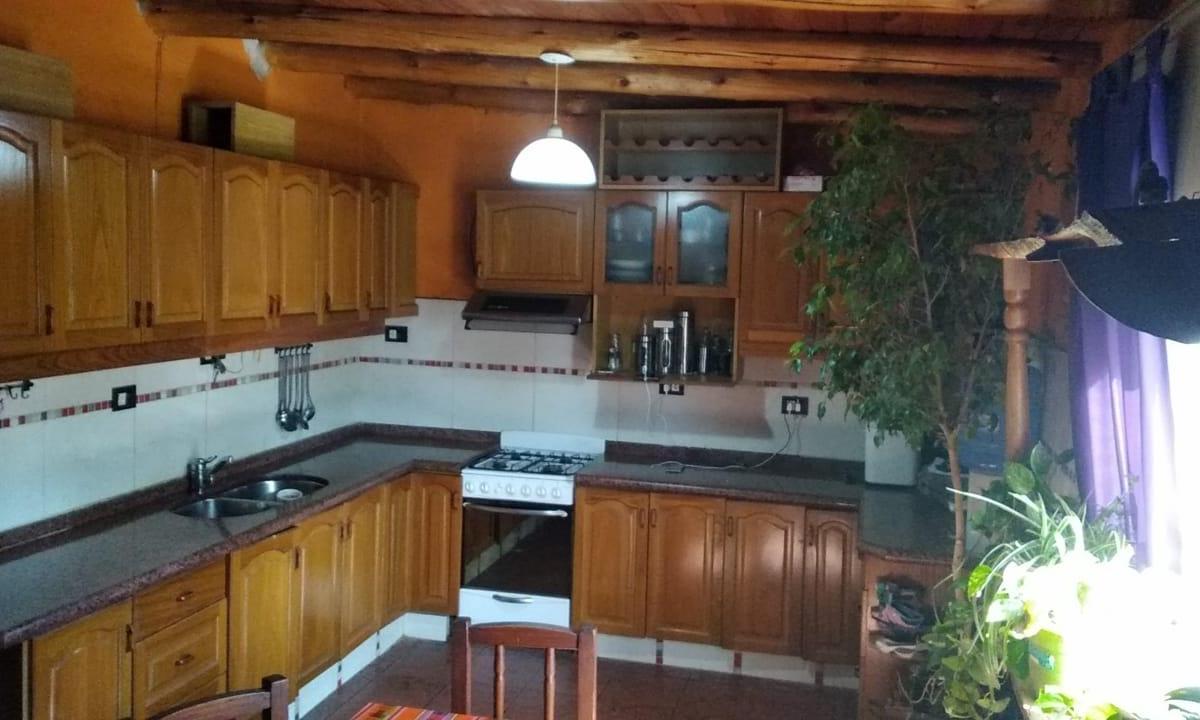 Casa + 2 Departamentos y Pileta - Parque Siquiman 2