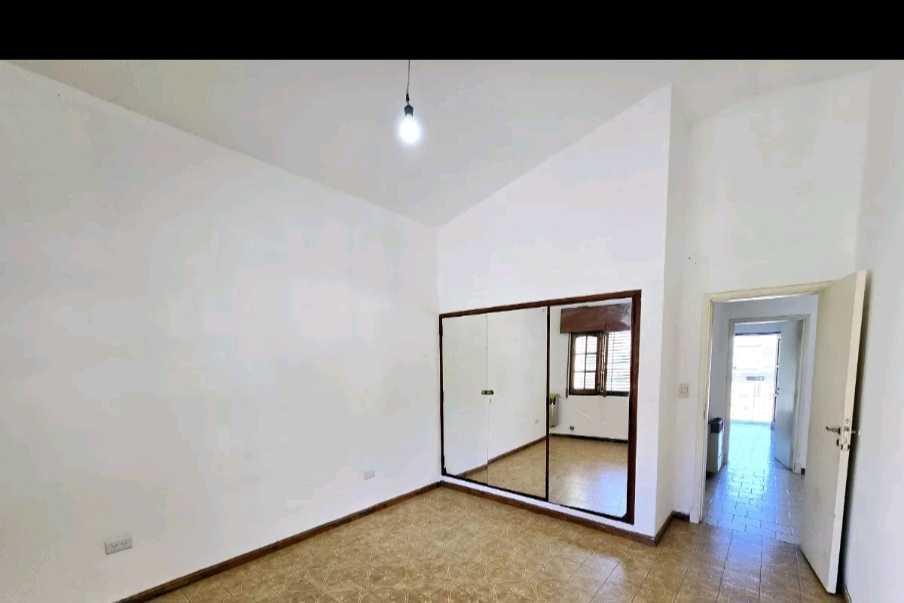 Casa + Departamento, Pileta y Gran Parque. Barrio Malvinas 3