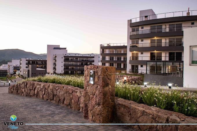 Venta: Departamento 1 Dorm. en Veneto Village, Villa Parque Siquiman 3