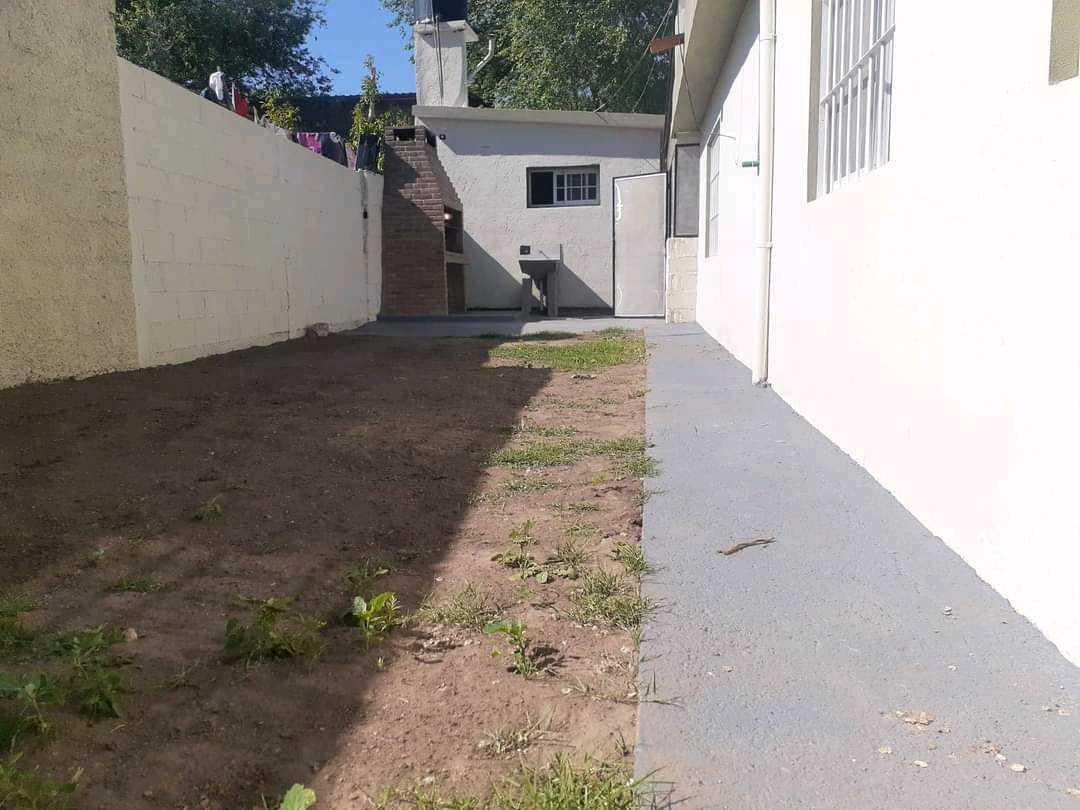 Oportunidad Casa Mas Galpon, dptoy Pileta 1