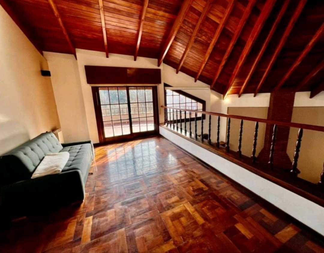 Gran Casa - 4 Dorm. (Uno en Suite) - Pileta - B. Santa Rita 1