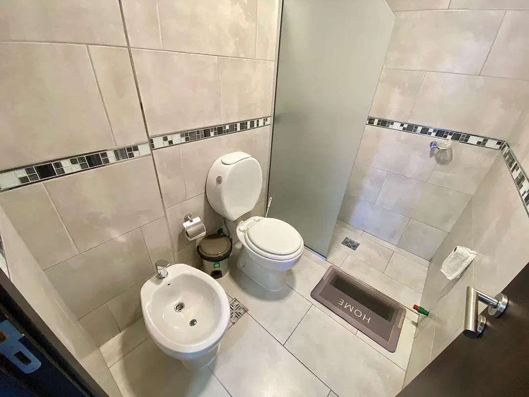 MIRALEJOS 14, DEPARTAMENTO 1 DORMITORIO, COCHERA Y PILETA. CENTRO 5