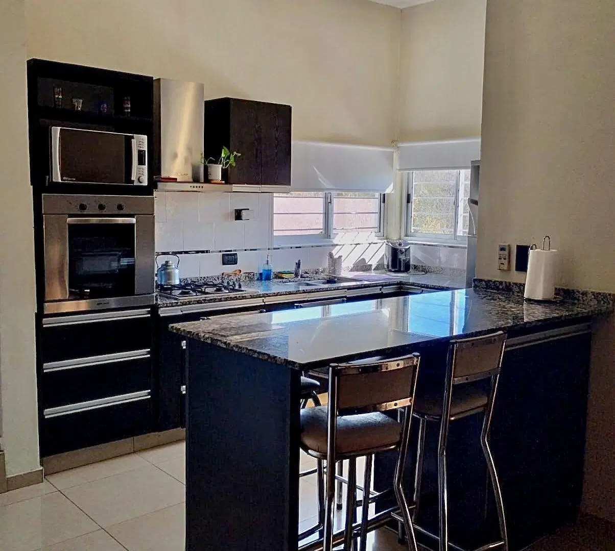 APTA CREDITO - CASA CON 5 DORMITORIOS, FANTASIO, CARLOS PAZ 5