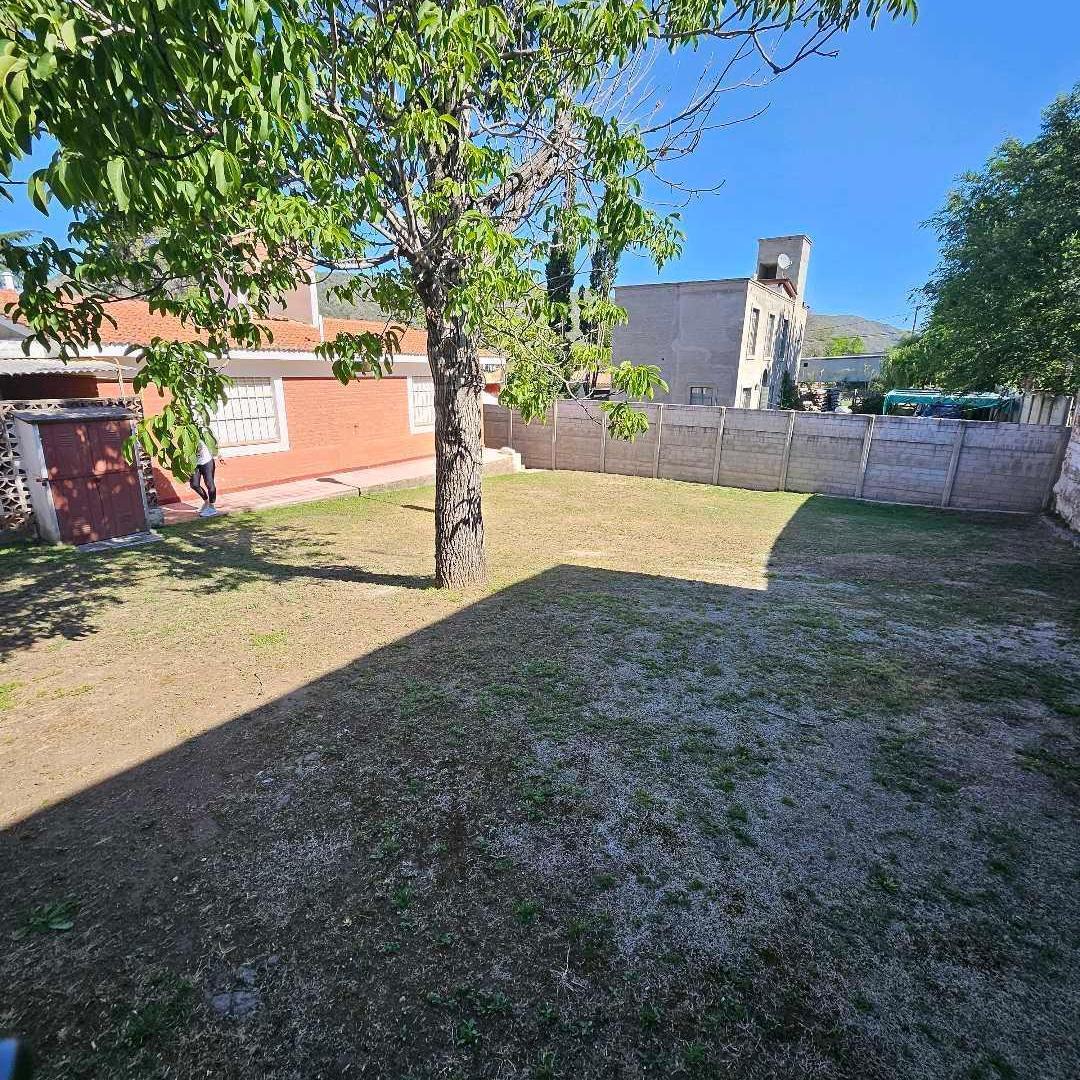 Foto de CHALET EN VENTA – PLAYAS DE ORO, VILLA CARLOS PAZ ¡A solo 150 mts, imagen 2
